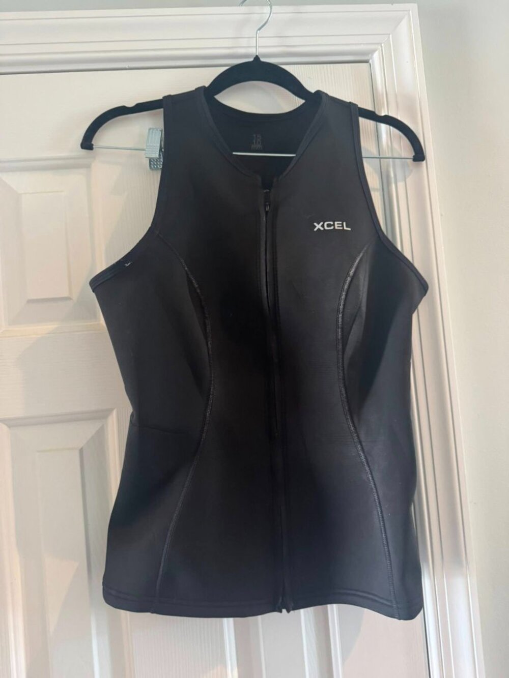 Xcel Women's Axis Front Zip Vest 1.5/1mm size 12 - BRAND NEW